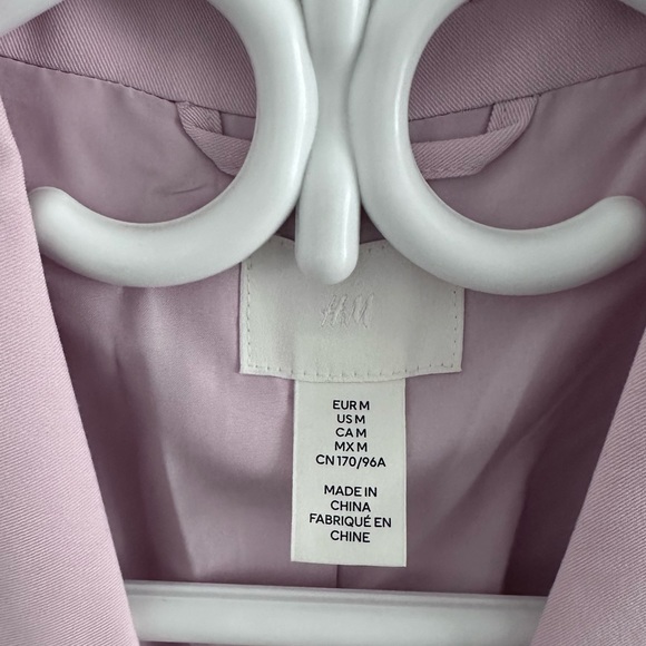 H&M Blazer - size medium - Picture 3 of 7